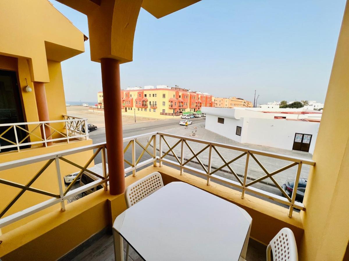Modern Apartment With Sea Views In Corralejo Exterior foto