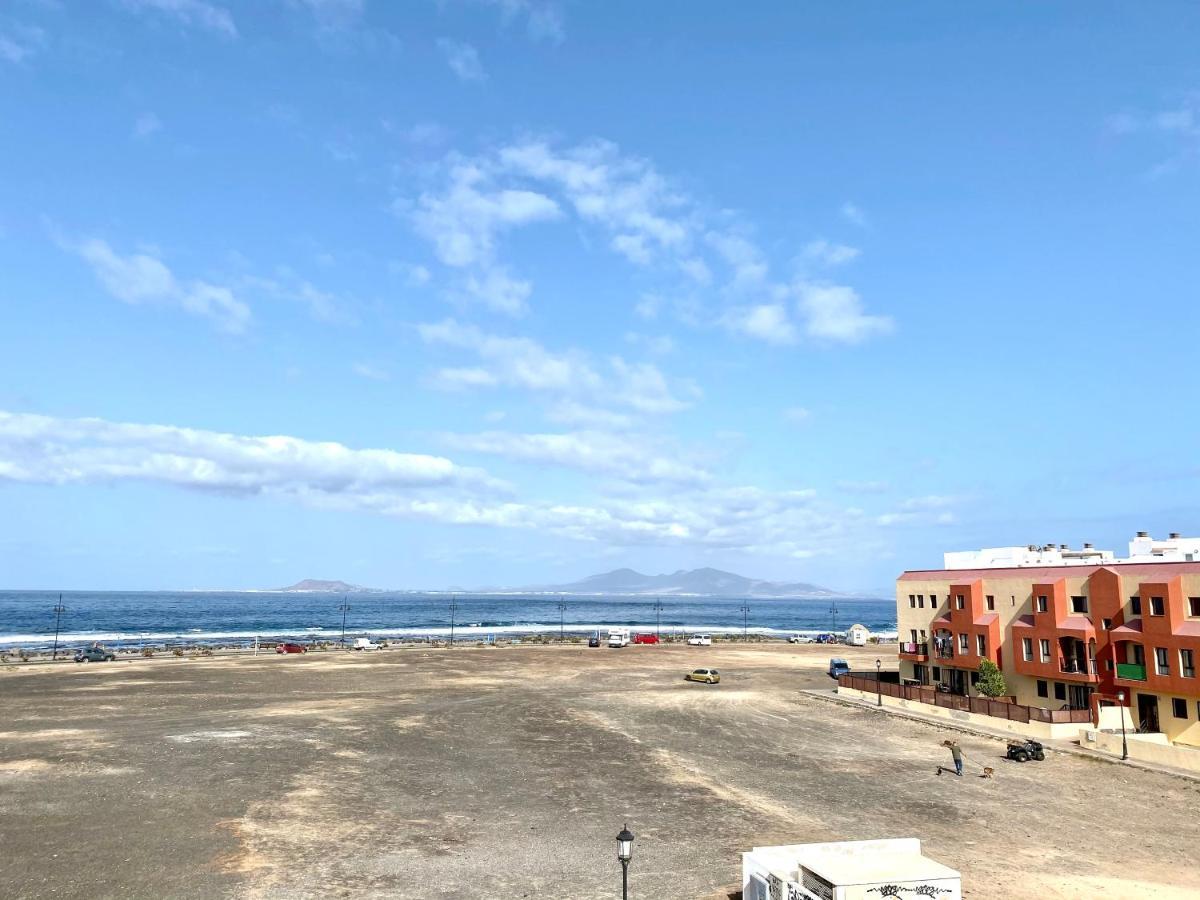 Modern Apartment With Sea Views In Corralejo Exterior foto